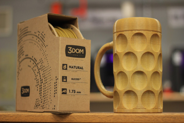 Imitace pivní sklenice vytištěná z materiálu Buzzed bude ideálním dárkem pro pravověrné pivaře (foto: 3Dom)