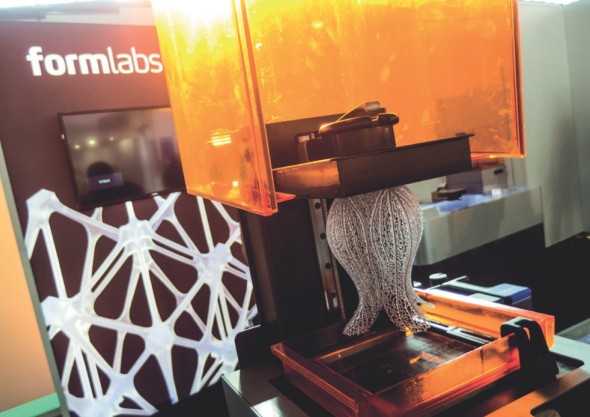 Jedna z nejvyspělejších stolních SLA tiskáren – Form 2 od Formlabs