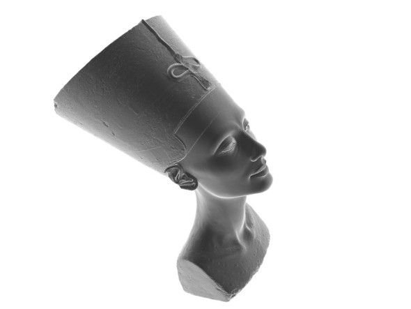 Model staroegyptské královny Nefertiti zaujme jemnými rysy i úrovní detailu (autoři 3D modelu: Jan Nikolai Nelles, Nora Al-Badri)